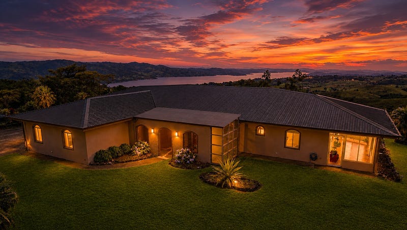 /international/cr/bella-vista-nuevo-arenal-lake-arenal-guanacaste-tilaran-arenal-guanacaste-tilaran-arenal-guanacaste-province-310101836907/
