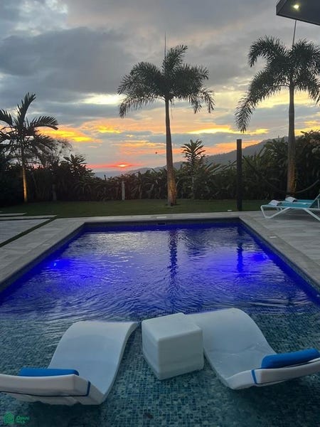 /international/cr/atenas-atenas-alajuela-province-310106247275/