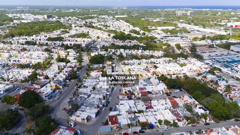 /international/mx/cda-paseo-del-virrey-26-la-toscana-77725-playa-del-carmen-q-r-mexico-playa-del-carmen-quintana-roo-310108589977/