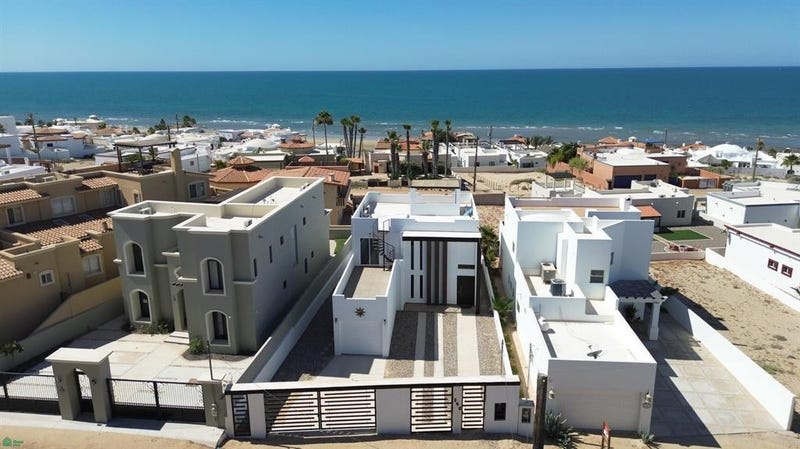 /international/mx/ave-las-colinas-s2-l246-las-conchas-puerto-penasco-sonora-83550-puerto-penasco-sonora-310108327322/