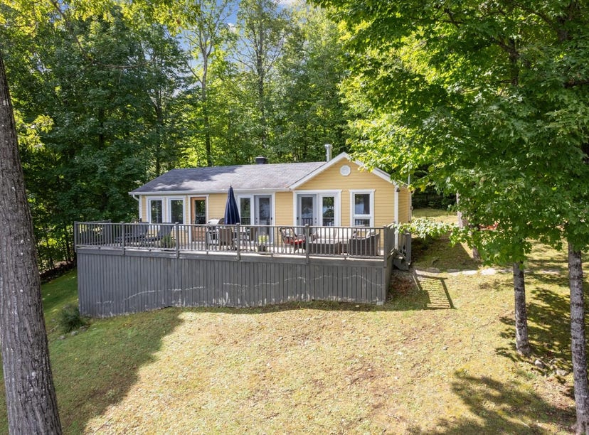 20 Ch. du DomaineMontLac, Blue Sea, Québec J0X 1C0 Other for Sale