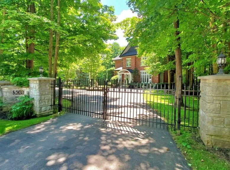 308 Forest Ridge Road, Richmond Hill, Ontario L4E3L8 House for Sale