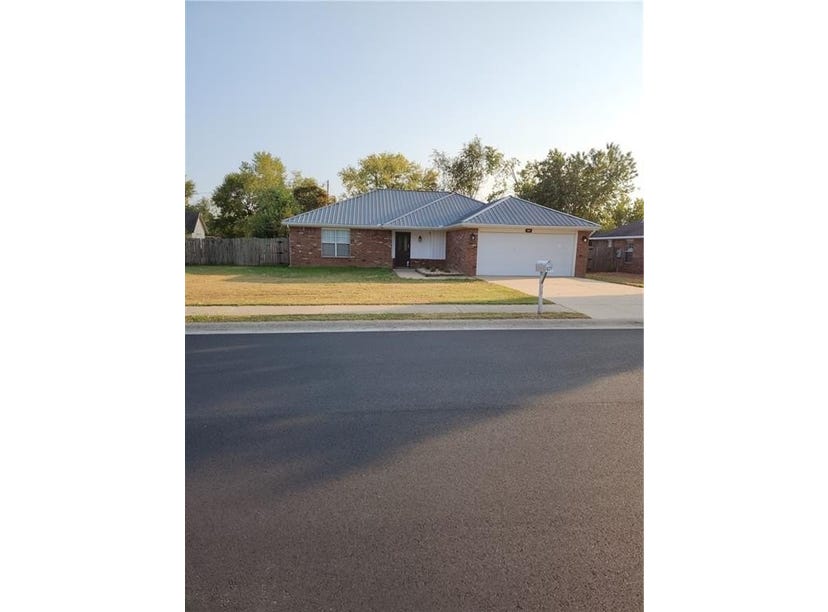 521 Cass RD, Centerton, AR 72719 House for Rent