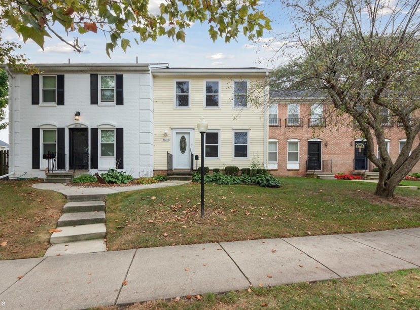 37310 Charter Oaks, Apt Unit 60 Bldg 10, Clinton Township, MI 48036