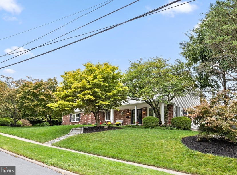 1303 DUNDEE DRIVE, DRESHER, PA 19025 House for Sale