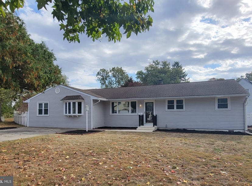 140 BROADWAY, RUNNEMEDE, NJ 08078 House for Sale