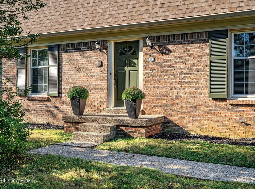 Tile Line Cap 1916 Rudy Ln, Louisville, KY 40207 House for Sale - realestate.com.au