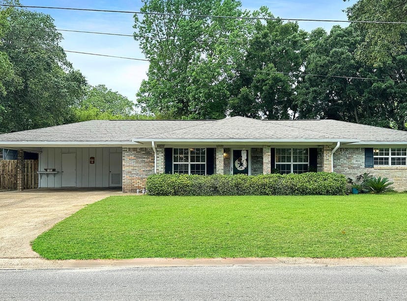 125 Hayden Avenue, Pass Christian, MS 39571 House for Sale realestate