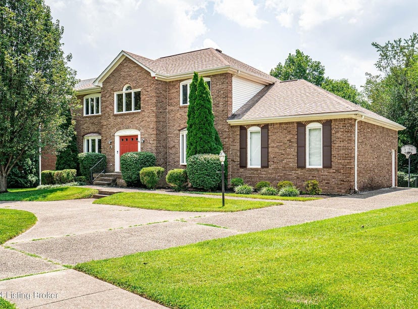 7617 Greenlawn Rd, Louisville, KY 40242 House for Sale