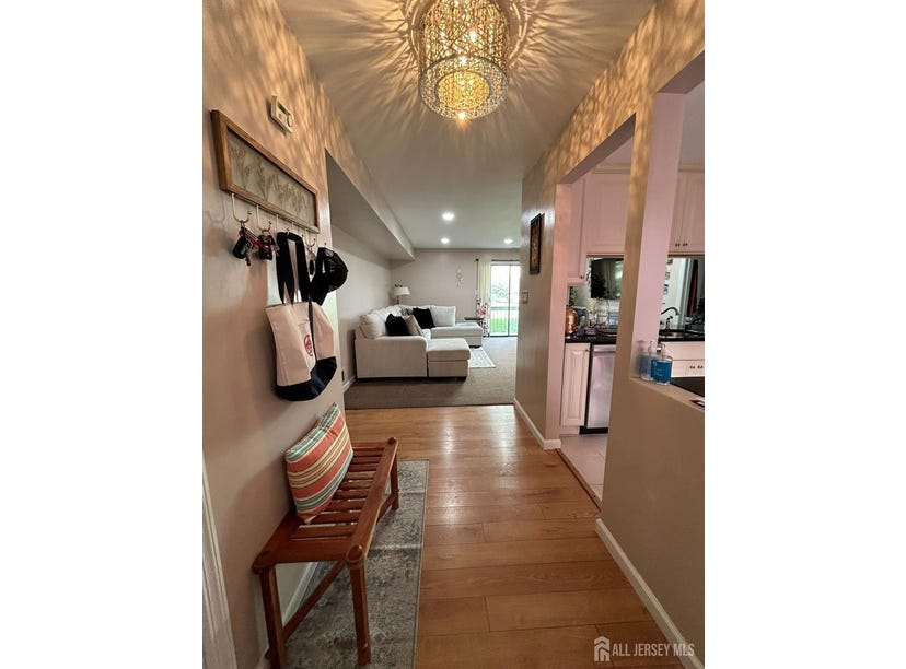 814 Woodbridge Commons Way, Iselin, NJ 08830 Other for Sale