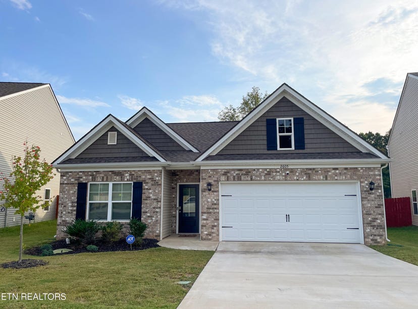 2605 Red Barn Rd, Knoxville, TN 37931 House for Sale