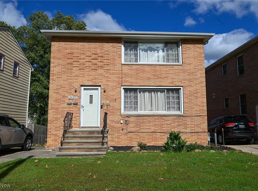 2620 Snow Road, Cleveland, OH 44134 Townhouse for Sale