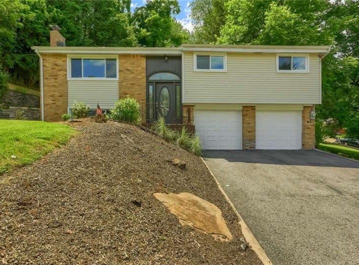 217 Belladonna Drive, Shaler, PA 15116 House for Sale