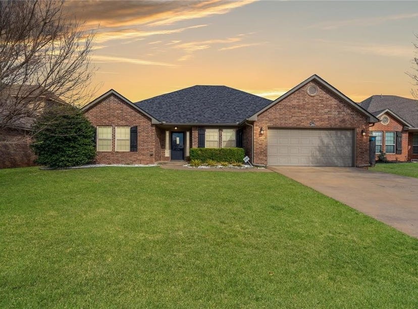 2900 Indian Grass Court, Edmond, OK 73013 House for Sale realestate