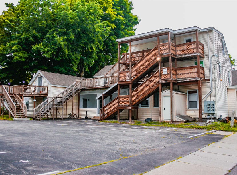 7 Mason Street, Nashua, NH 03060 Townhouse for Sale