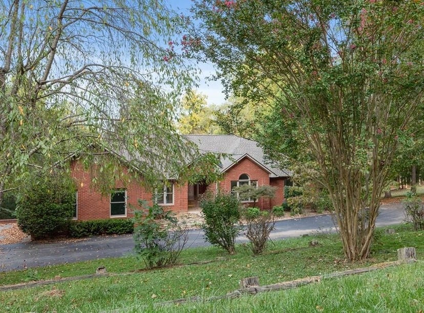 637 Skyline Drive, SPARTA, TN 38583 House for Sale