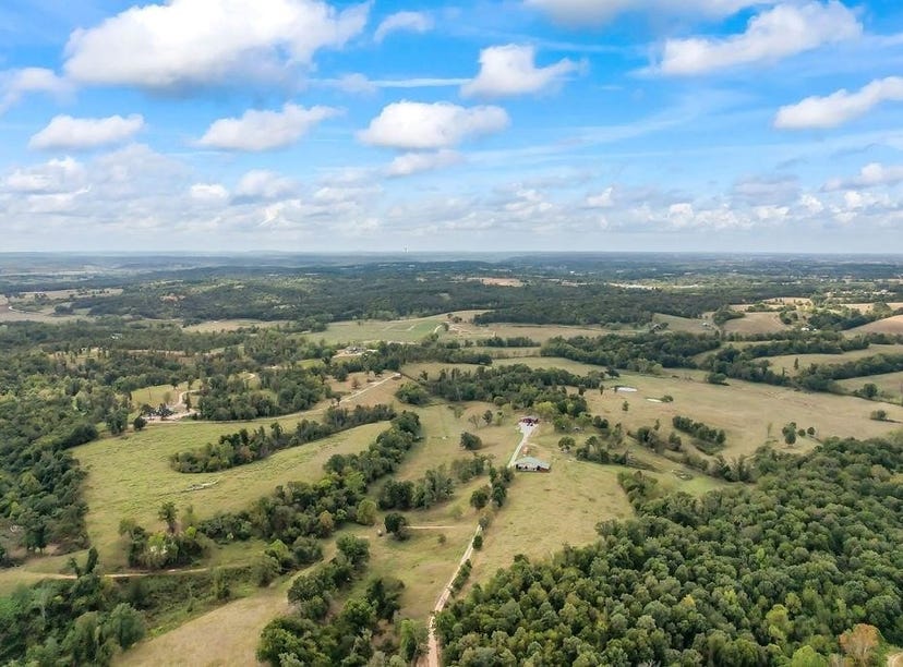 16313 Van Hook RD, Gentry, AR 72734 House for Sale