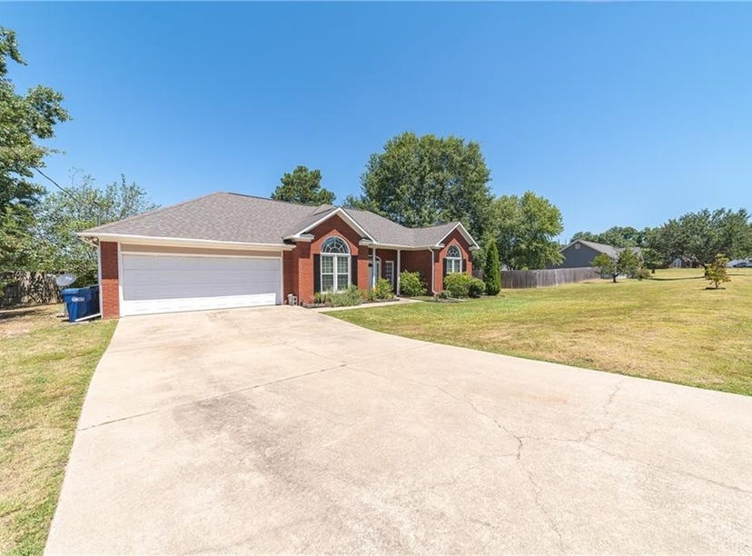 160 Lee Road 2076, Phenix City, AL 36870 House for Sale