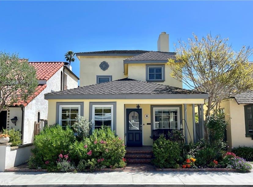 28 Giralda Walk, Long Beach, CA 90803 House for Sale