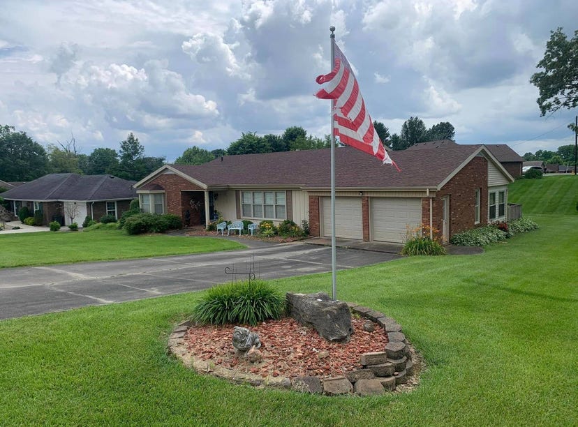 105 Buttercup Lane, Campbellsville, KY 42718 Townhouse for Sale