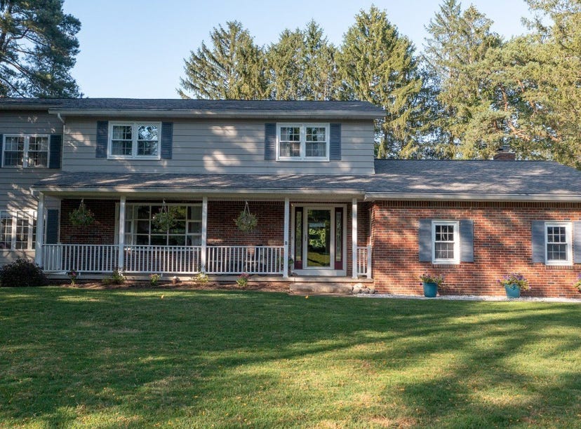 105 S SKYTOP Road, Edinboro, PA 16412 House for Sale