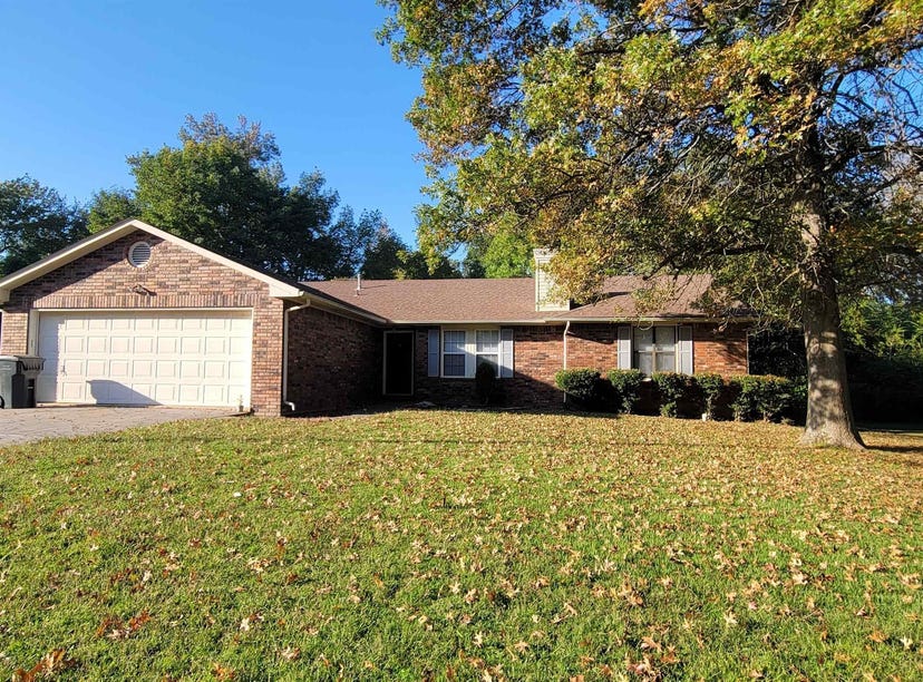 1914 Cherrywood, Jonesboro, AR 72404 House for Sale