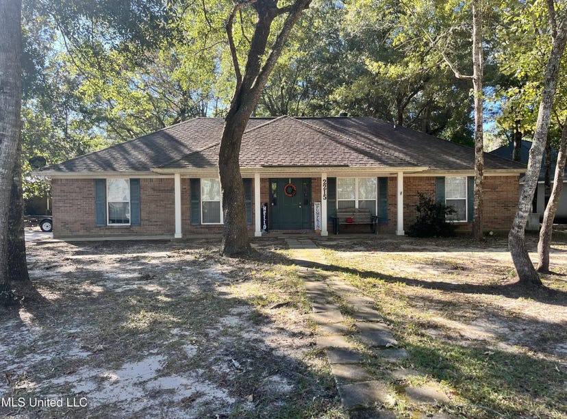 2215 Brookside St, Gautier, Ms Drive, Gautier, MS 39553 House for Sale