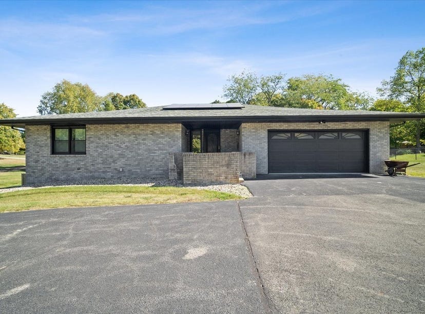 14211 Jessica Court, Bloomington, IL 61705 House for Sale realestate