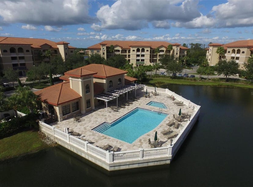 7710 LAKE VISTA COURT, Apt 404, LAKEWOOD RANCH, FL 34202 Apartment for