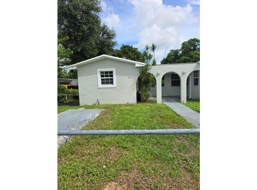 2427 NW 104th St, Apt 2427, Miami, FL 33147 Apartment for Rent