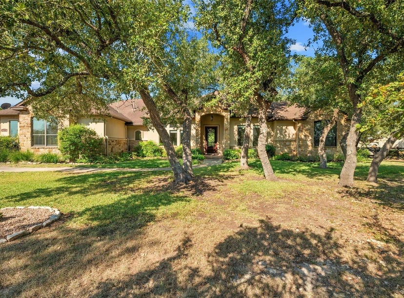 112 Horseshoe DR, Dripping Springs, TX 78620 House for Sale