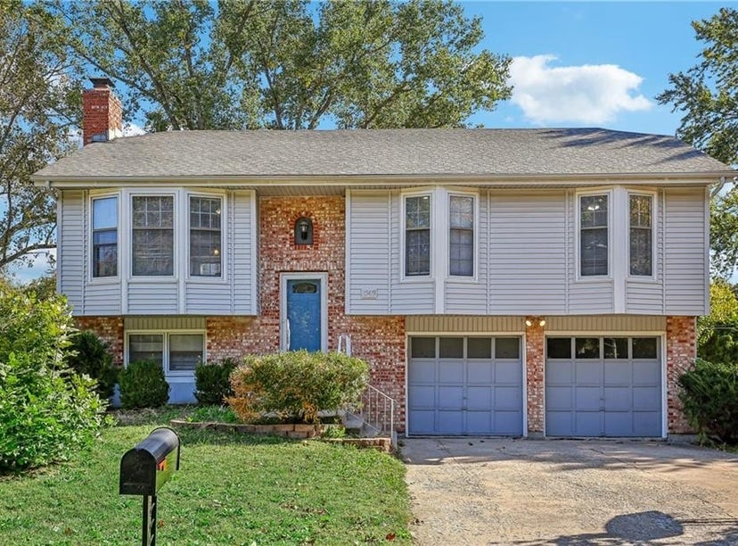 15419 S Summertree Lane, Olathe, KS 66062 House for Sale realestate