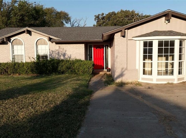 13021 Valley Circle, Balch Springs, TX 75180 House for Rent