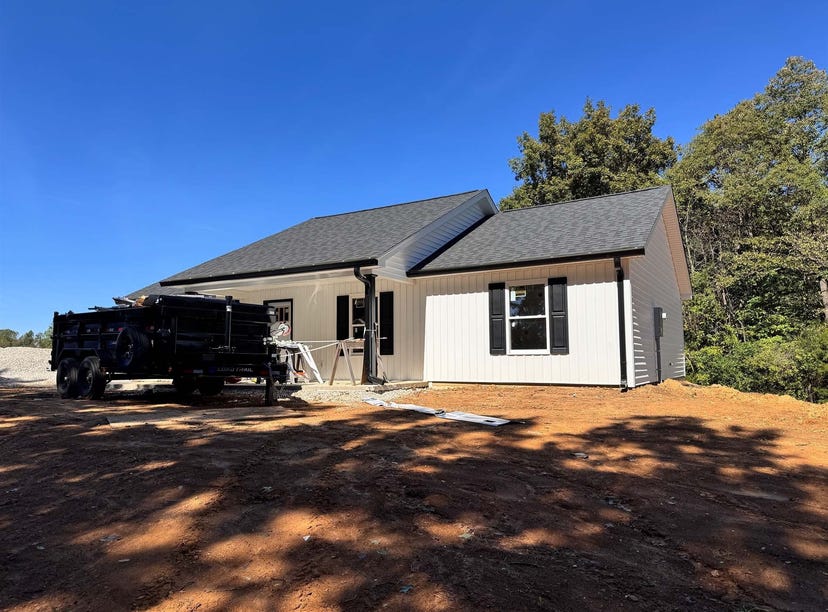 560 Road, Payneville, KY 40157 House for Sale