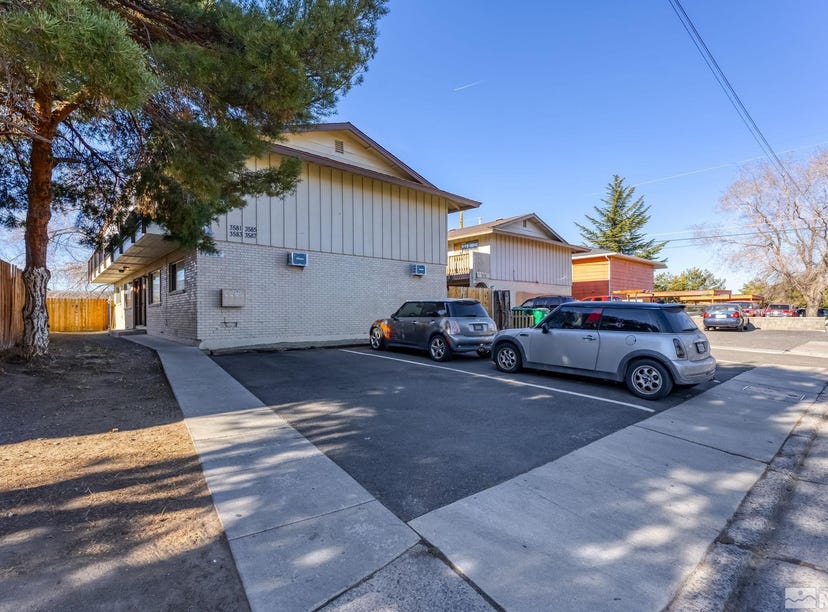 3583 Kindred, Reno, NV 89502 Townhouse for Sale