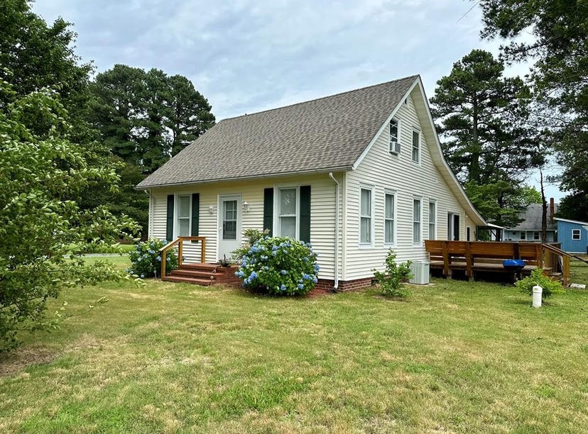 10164 PINE AVE, NASSAWADOX, VA 23413 House for Sale