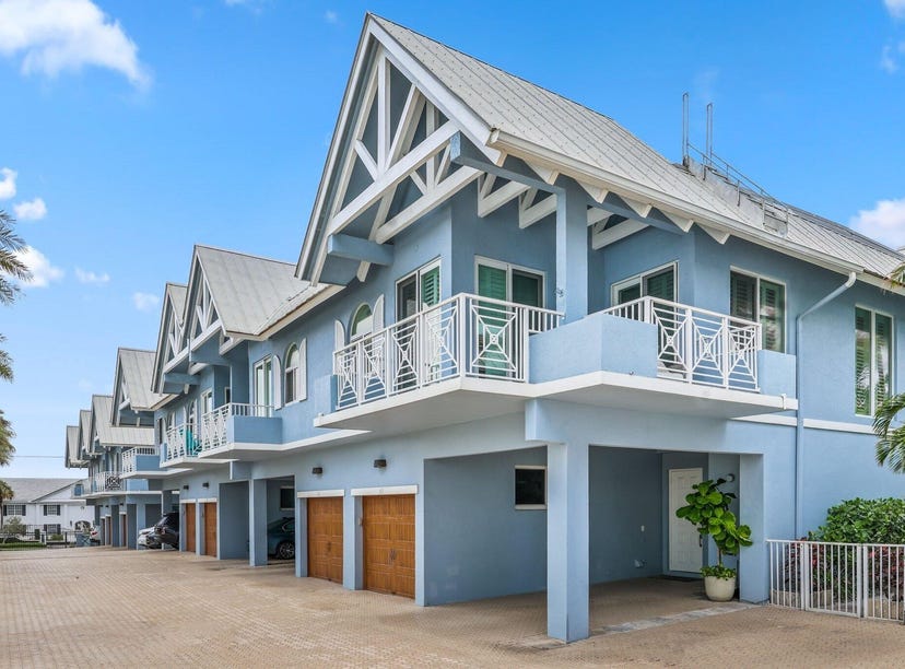 1835 S Ocean Boulevard, Apt H, Delray Beach, FL 33483 Townhouse for