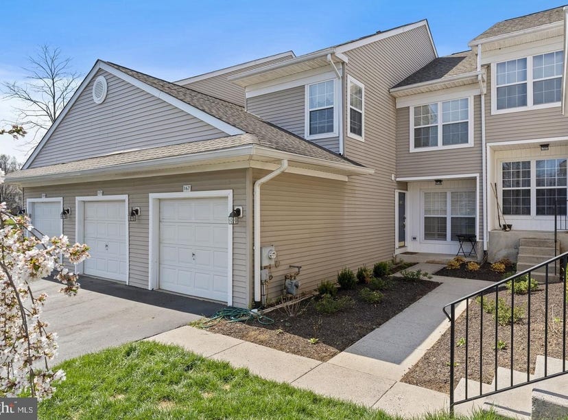 167 STEWARTS COURT, Apt 606, PHOENIXVILLE, PA 19460 Townhouse for Rent