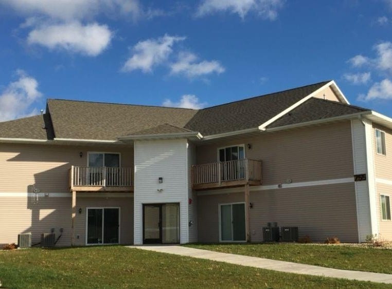 715 Northern Meadows Parkway, Apt 205, Menomonie, WI 54751 House for