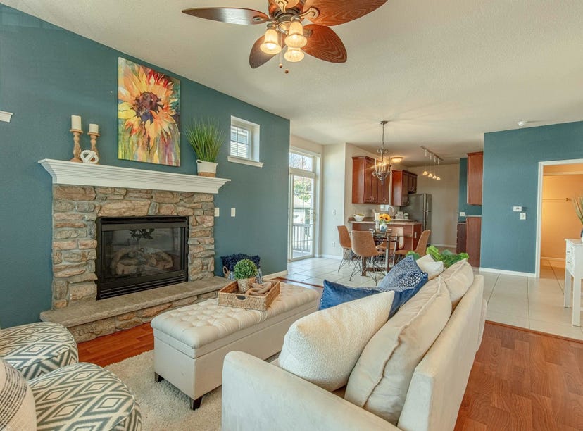 886 Stonehaven Drive, Sun Prairie, WI 53590 Townhouse for Sale