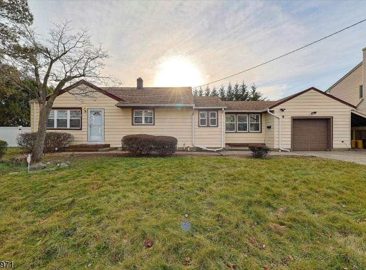 9 High Point Rd, East Brunswick Twp., NJ 088163831 House for Rent