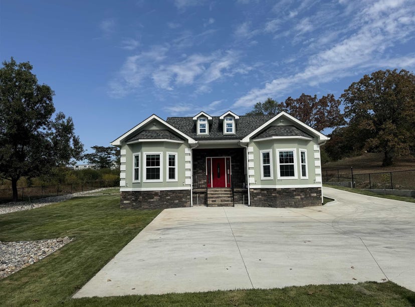 2559 SPRING Street, Hot Springs, AR 71901 House for Sale realestate