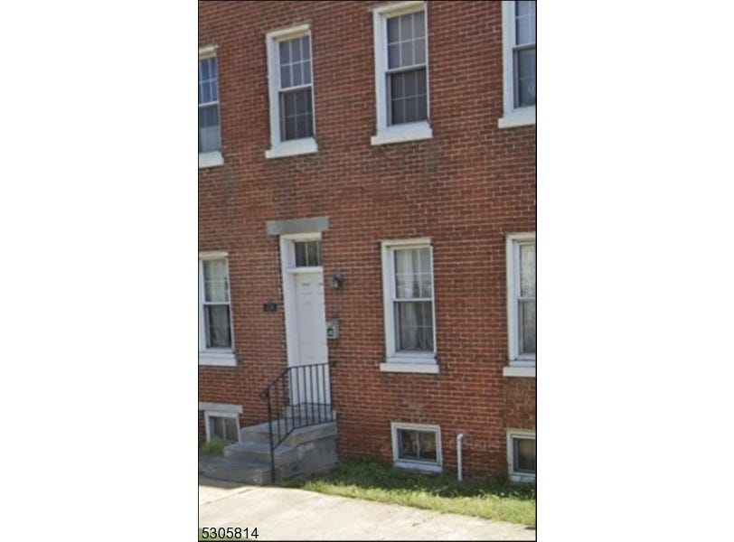 104 Middlesex St, Gloucester City, NJ 080301433 Townhouse for Sale