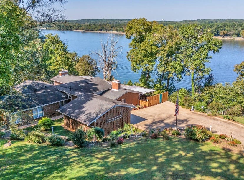 411 Darby Ave, Sheffield, AL 35660 House for Sale