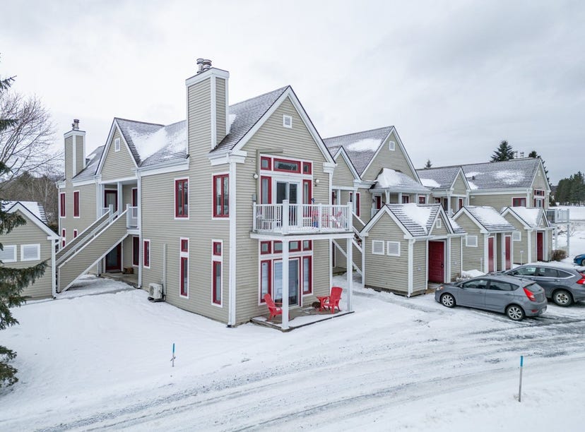 14 Rue de la Sarcelle, Orford, QC J1X6Z8, CA, Orford, Québec Apartment