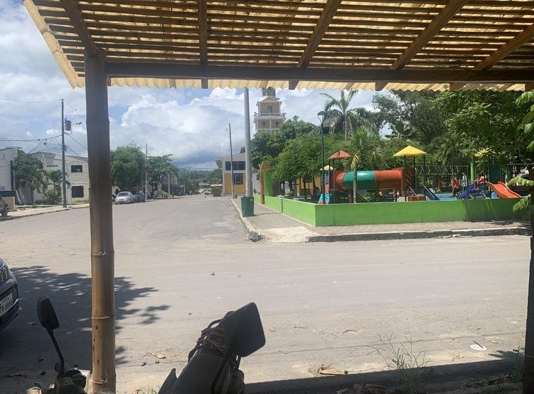 Manglaralto Suite in Front of the Town Square!, Manglaralto, Santa