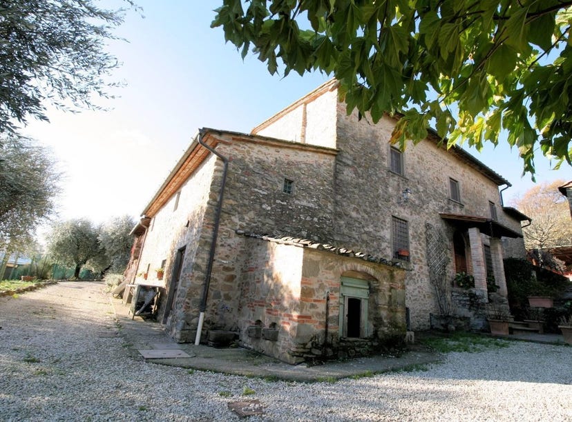 Serravalle Pistoiese, Tuscany, Address available on request House for