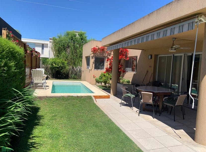 461 y 11 S/N, City Bell, La Plata, GBA Sur, House for Rent