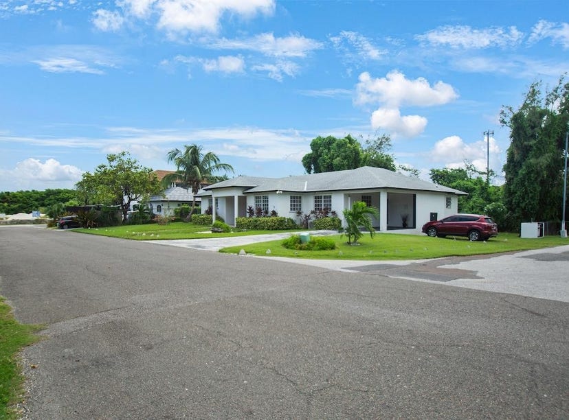 WINTON MEADOWS SUBDIVISIO, New Providence/Paradise Island House for