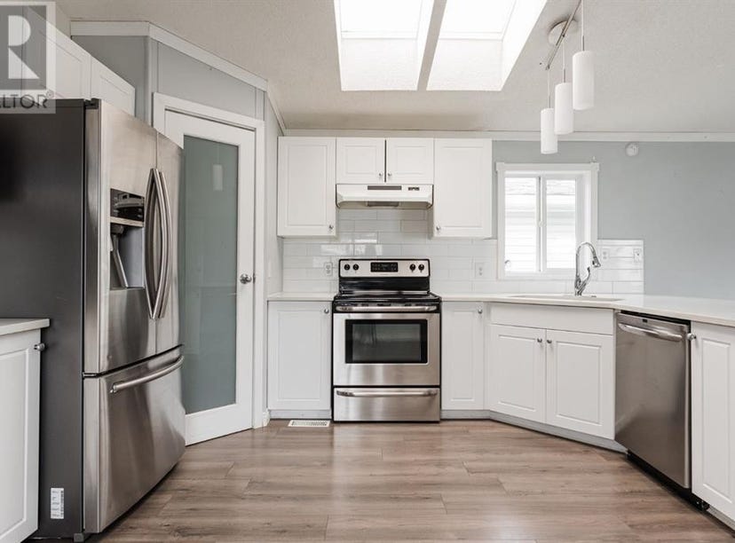 109 McTavish Crescent, Fort McMurray, Alberta T9K2P2 House for Sale